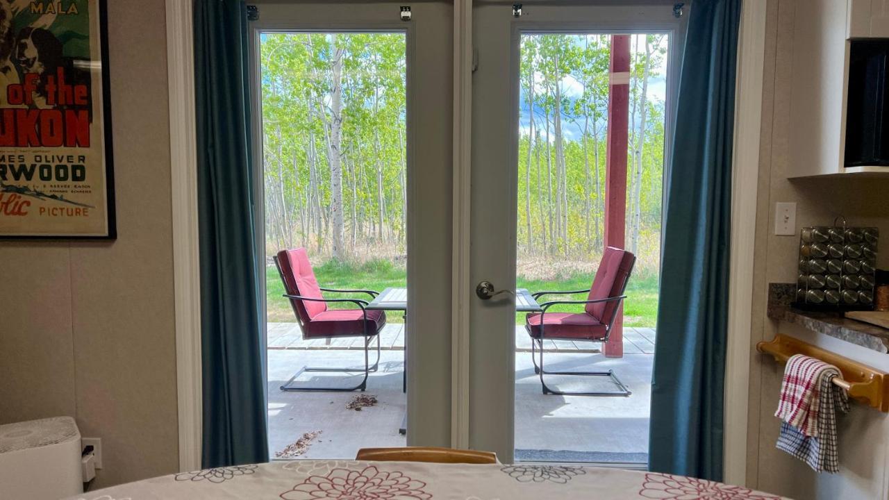 The Big Red Barn Apartment Whitehorse Bagian luar foto