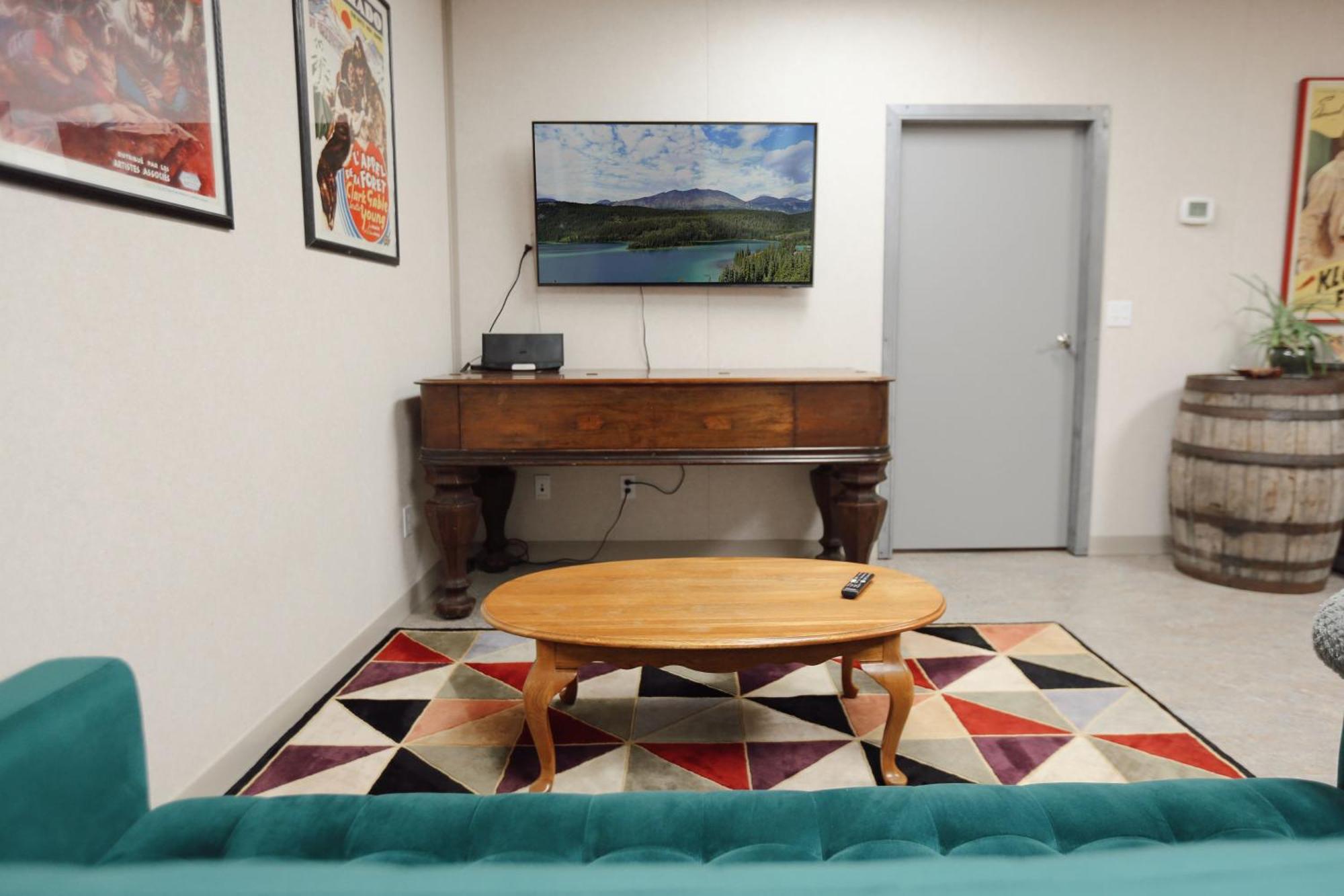 The Big Red Barn Apartment Whitehorse Bagian luar foto