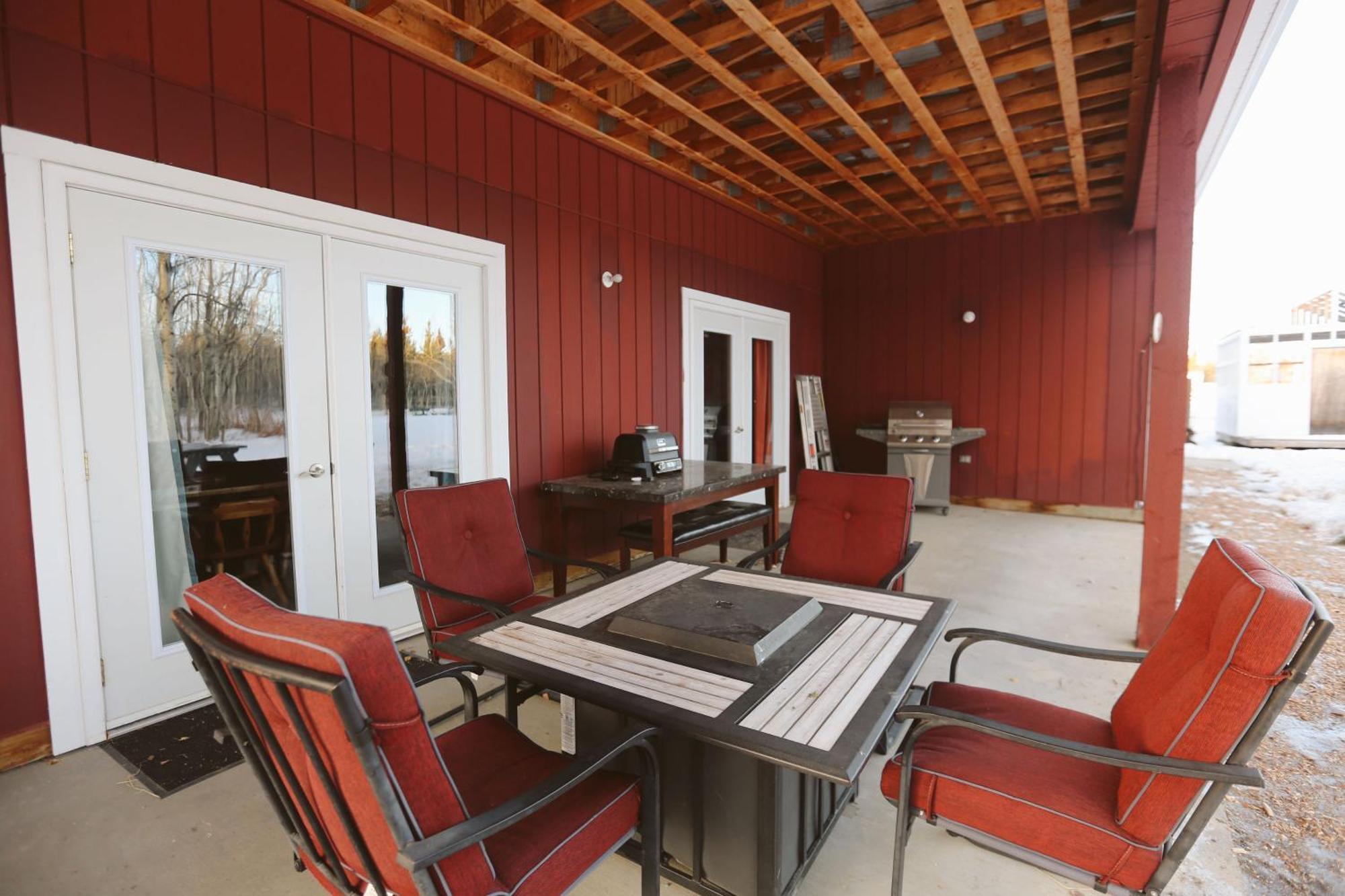 The Big Red Barn Apartment Whitehorse Bagian luar foto