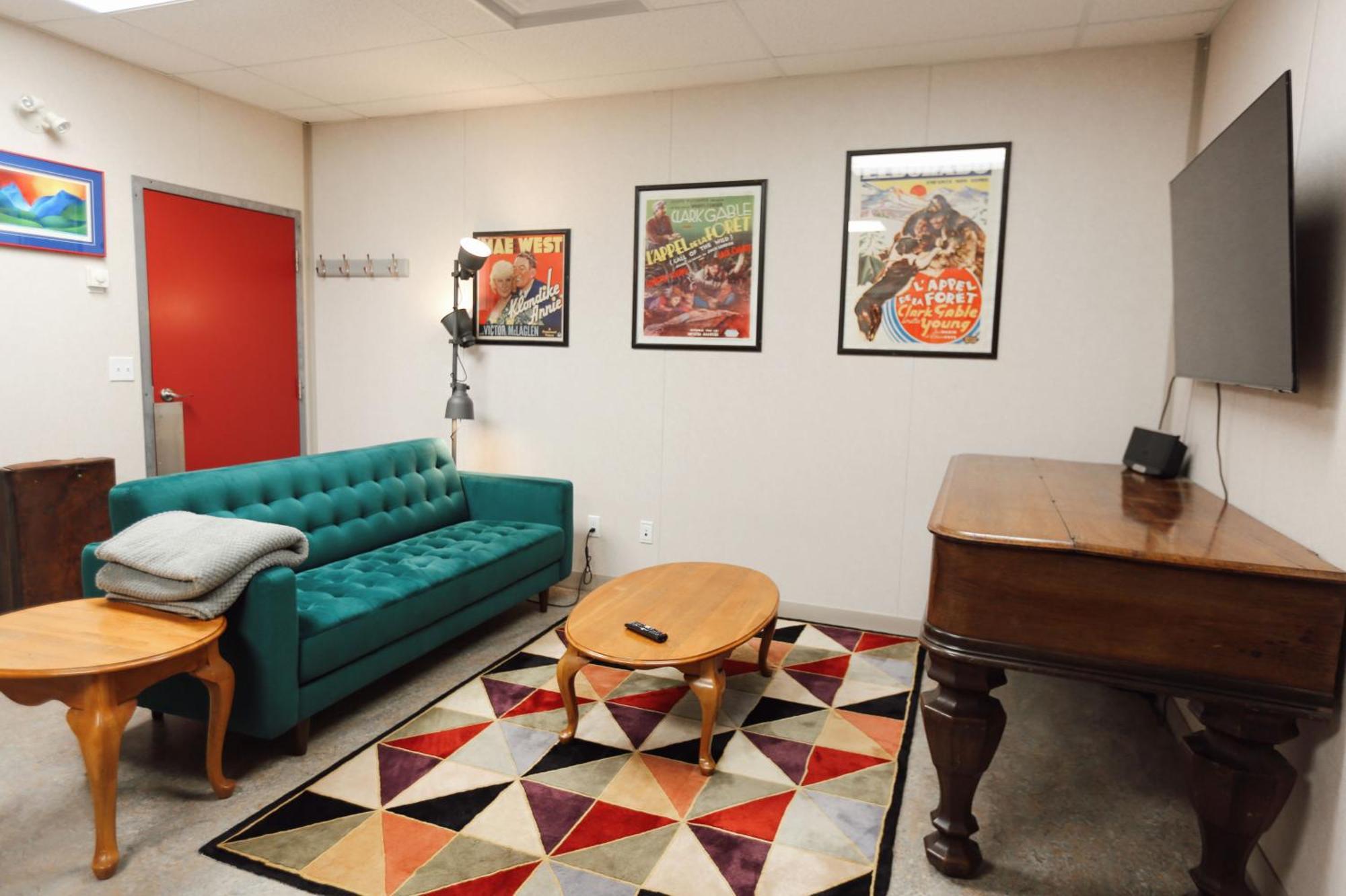 The Big Red Barn Apartment Whitehorse Bagian luar foto